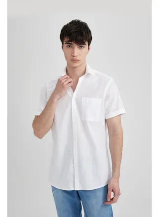 Man Slim Fit Polo Neck Woven Short Sleeve Shirt 