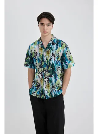 Man Oversize Fit Apache Neck Woven Short Sleeve Shirt 