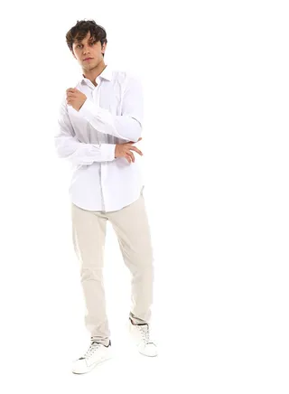 Regular Fit Solid Buttoned Shirt _white 