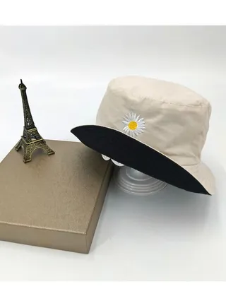 Embroidered small daisy double-sided hat sunscreen student hat 