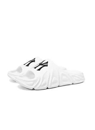 New Anti-Skid And Wear-Resistant Soft Sole Casual Sandals Slippers 