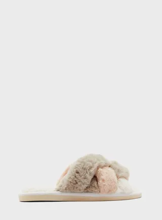 Twisted Fluffy Bedroom Slipper 