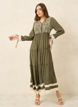 Embroidered Lace Ruffle Detail Textured Tiered Midi Dress 