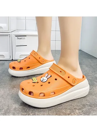 Wear Non Slip Lightweight Perforated Shoes For External Wear 