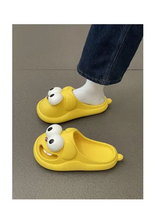 Wear Cute Big-Eyed Dog Platform Slippers Indoors And Outdoors In Summer 