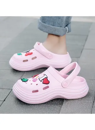 Wear Non Slip Lightweight Perforated Shoes For External Wear 