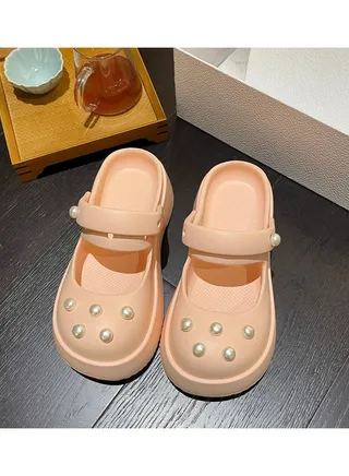 Wear Non Slip Lightweight Perforated Shoes For External Wear 