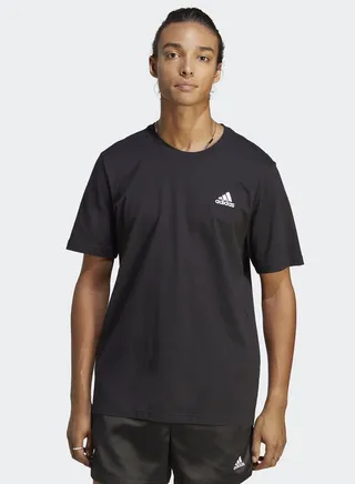Essential Single Jersey Small Logo T-Shirt