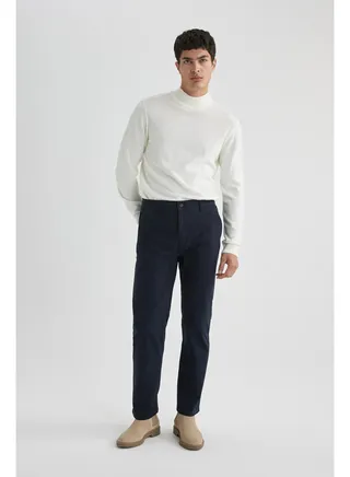 Man Regular Fit Chino Trousers 