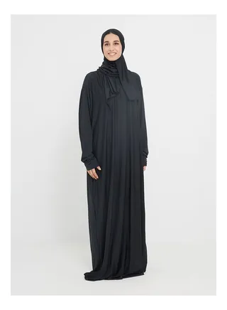 Comfortable Isdal Abaya Black 