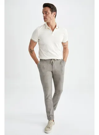 Man Jogger Fit Woven Woven Trousers 
