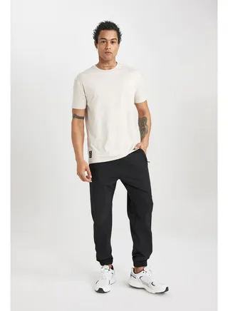 Man Standart Fit Woven Jogger 