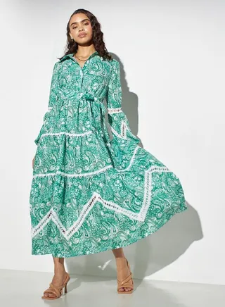2Xtremz All-Over Print Tiered Maxi Dress with Lace Detail 