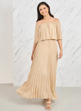 Off Shoulder Cape Sleeves Accordion Pleats Maxi Dress 