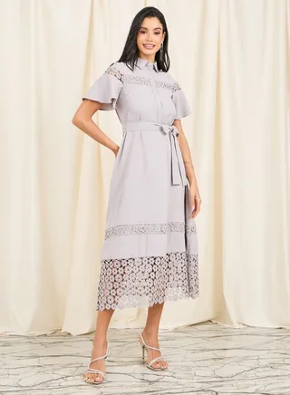 Lace Detail Concealed Placket Collared Midi Dress with Self Tie Up 