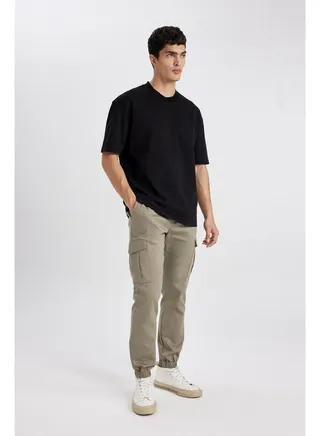 Man Jogger - Standart Fit Woven Trousers 
