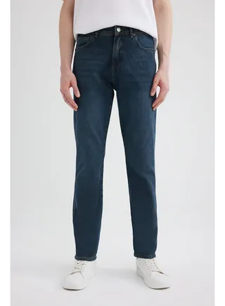 Man Straight Fit Denim Trousers 