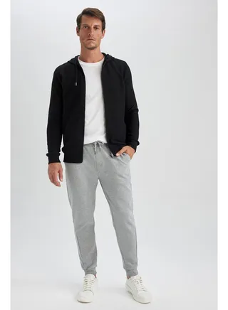 Man Knitted Slim Fit Knitted Trousers 