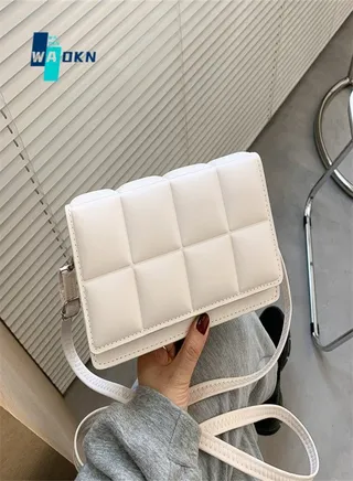 Women's Simple Designer Shoulder Bag, Ladies Flip Design Crossbody Bag Sling Bag Small Bag, Solid Color Square PU Leather Carrying Bag Side Bag for College Students and Teenagers(White) 
