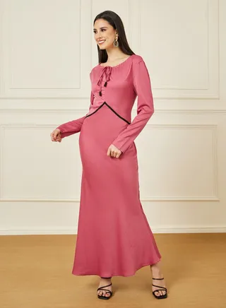 Beaded Waist Detail A-Line Maxi Dress 