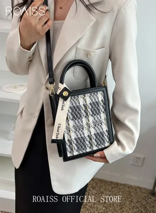 Women Woolen Mini Handbag Commuter Niche Crossbody Bag with Simple and Minimalist Design Chic Tote Bag for Everyday Use 