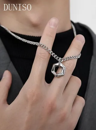 Fashionable Pendant Necklace Chain Cool Sweater Chain for Men and Women Jewelry Gift for Lover and Friend 