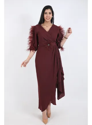 An Elegant Maxi Dress with  a belt on the waist,Maroon 