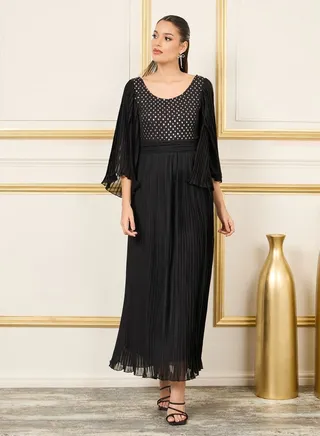 Sequin Detail Pleated A-Line Maxi Dress 