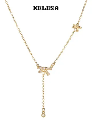 Exclusively Designed Pendant Necklace for a Charming Look Gold 