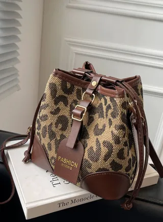 Bucket Bags and Purses For Women Drawstring Hobo and Shoulder Handbags with 2 Detachable Straps 