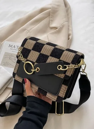 Fashion Rhombic Large Capacity Square Wide Shoulder Strap Flap Envelop Cross-body Bag for Women Underarm Bag 27 x 15.5 x 7.5cm 
