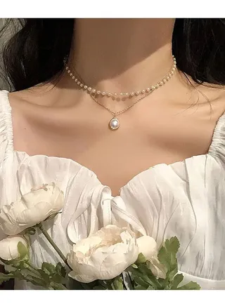 Unique two layer women necklace decorated with pearls distinctive and elegant women accessory 