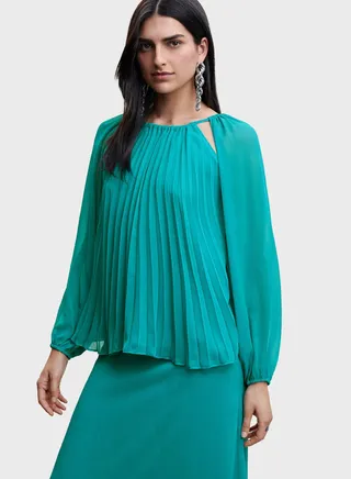 Plisse Cut Out Top 
