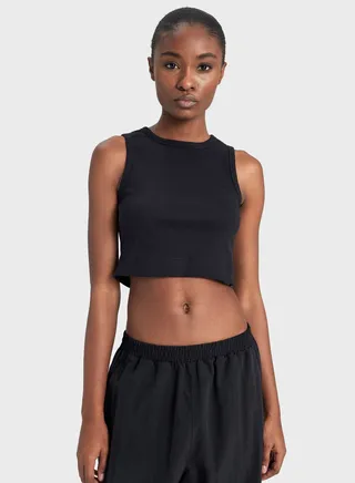Woman Sleeveless Cropped Fit Knitted Tank Top 
