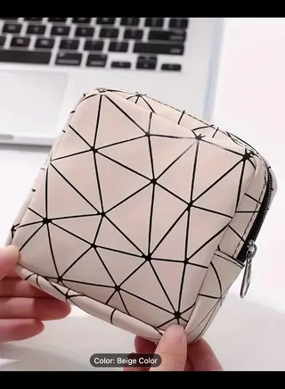 Portable Sanitary Napkin Storage Bag, Portable Cosmetic Lipstick Bag, Multi-Function Travel Storage Bag, Perfect For Toiletries, Sanitary Napkins, And Makeup, Travel Makeup Organizer, Bag Accessories, 
