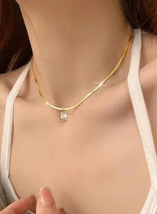 Elegant Stainless Steel Gold Plated Necklace For Women 