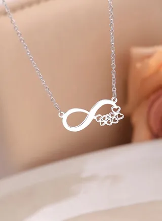 Elegant Silver Plated Necklace Inlaid With Zirconia For Women 