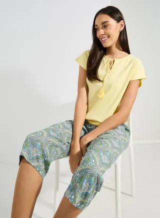 Tassel Tie T-Shirt & Damask Capri Set 