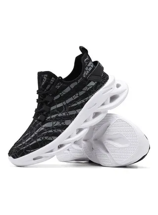 Flying Weaving Running Shoes Black 