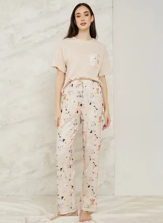 Conversational Pocket Print T-Shirt & Pyjama Set 