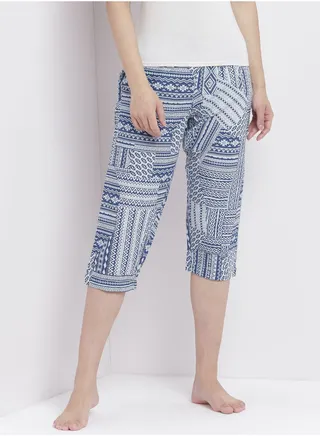 Casual Comfortable Relaxed Fit Three Quarter Pyjama Pants With Matching Scrunchie Blue 