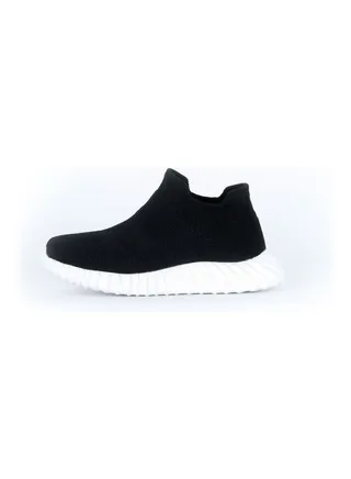 Savannah Slip On Low Top Sneaker Black 