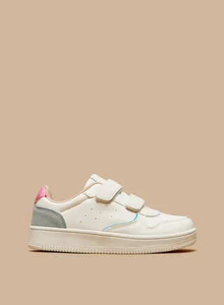 Girls Colourblock Casual Sneakers With Hook And Loop Closure By Shoexpress 