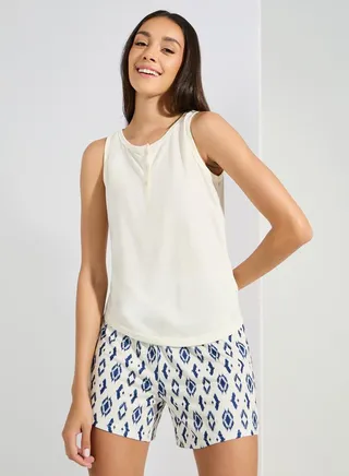 Solid Button Placket Vest & Geo Print Shorts Set