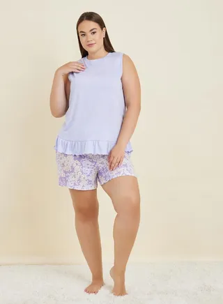 Plus Ruffle Hem Vest & Floral Shorts Set 