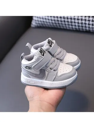 Comfortable Walking Low Top Sneakers 