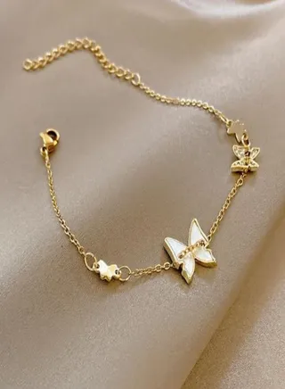 Pearl Bracelet Women Butterfly Round Flower Charm Gold Chain Bracelet Girl Fashion Unusual Jewelry 