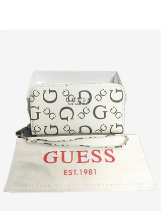 GUESS wallet 