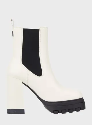 Block Heel Chelsea Boots 