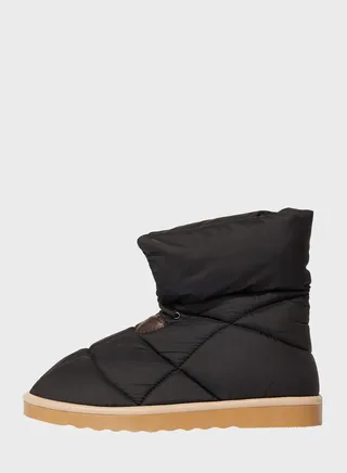 Flat Sole Boots 
